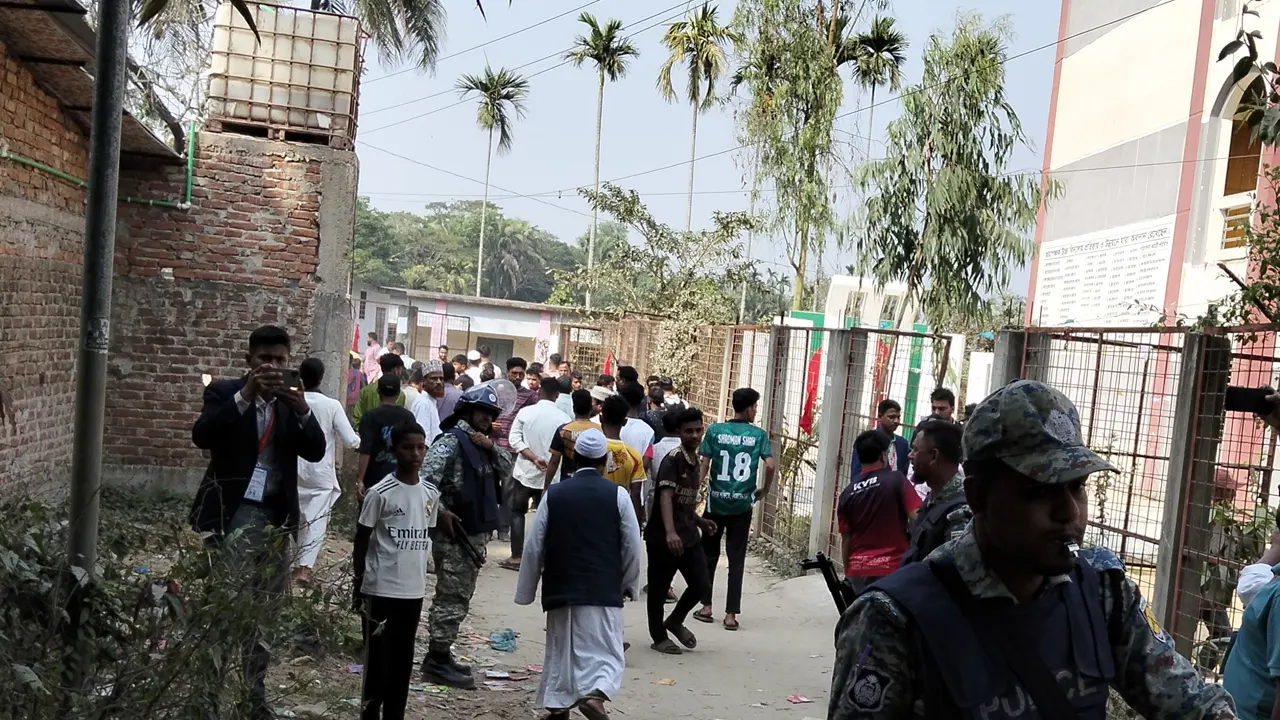 আনোয়ারায় দুই প্রার্থীর সমর্থকদের মধ্যে সংঘর্ষ, আহত ৬