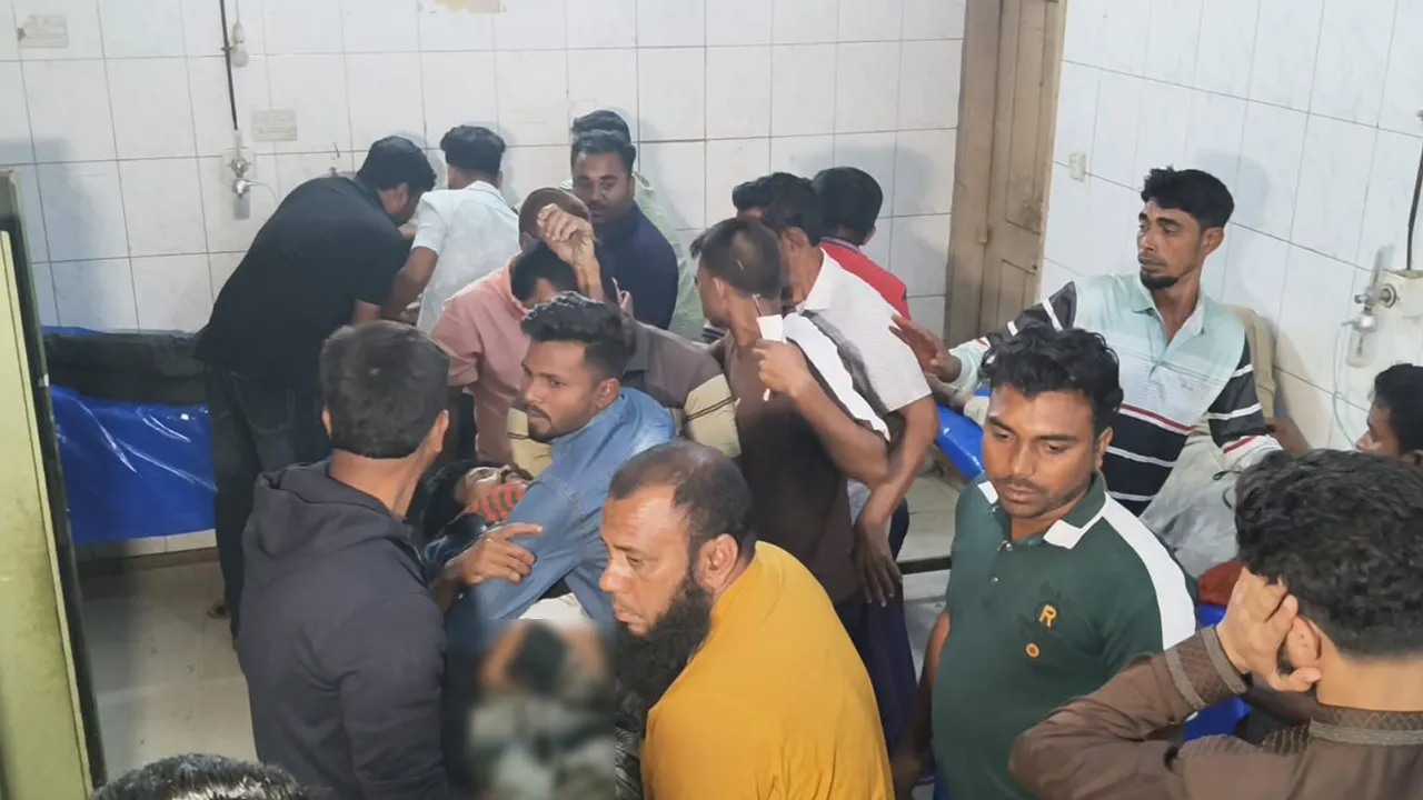 মেহেরপুরে চাঁদা দাবিকে কেন্দ্র করে ত্রিমুখী সংঘর্ষ, আহত ২৫