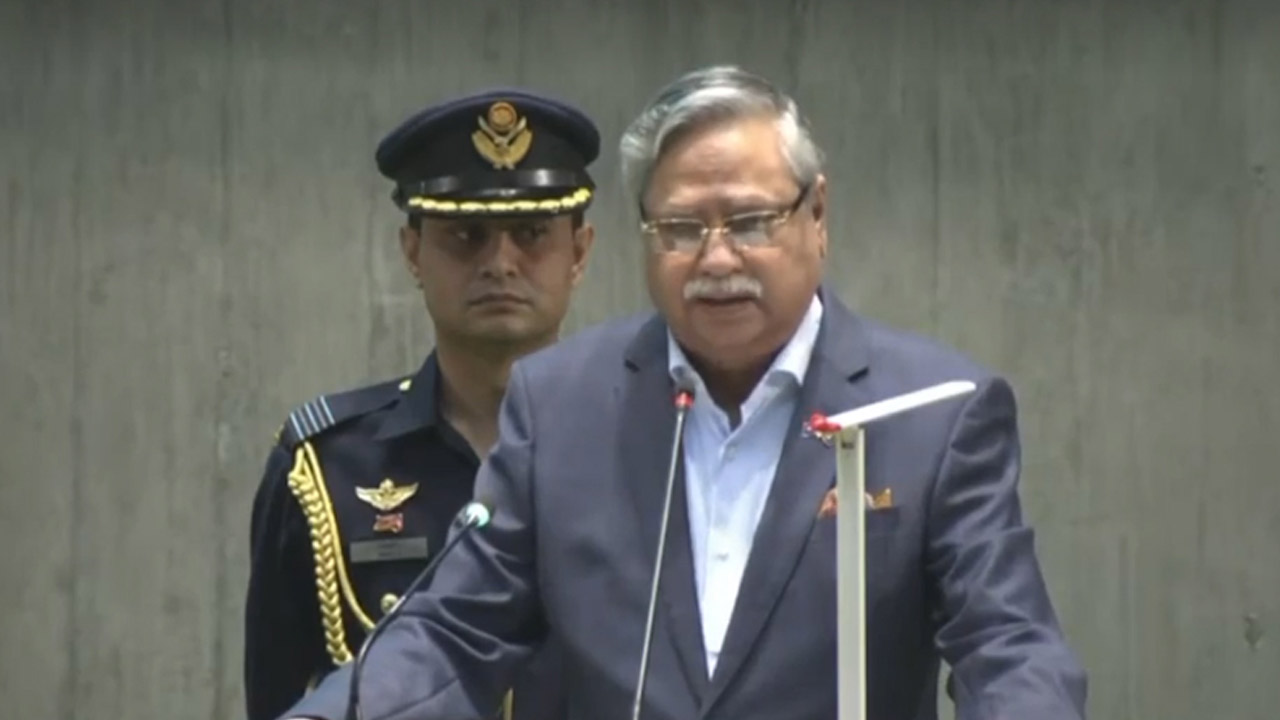 অভ্যুত্থানে ফ্যাসিস্ট সরকারের পতন হয়: সংসদে রাষ্ট্রপতি